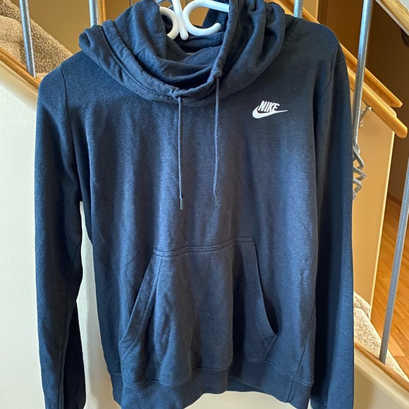 Nike Sweaters - 2/$30 ⚡️ | SWEATER | Nike hoodie size medium